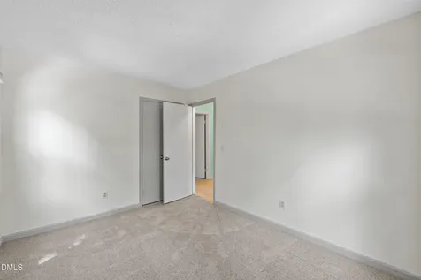 7921 Castlelake Court Raleigh NC 27615