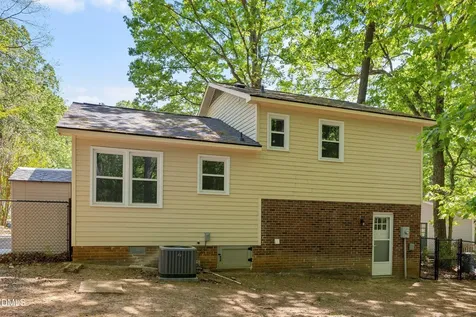 7921 Castlelake Court Raleigh NC 27615