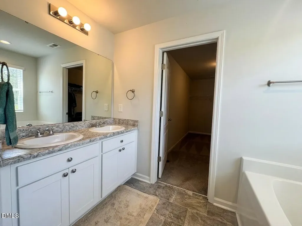 72 Betty Ann Street Dunn NC 28334
