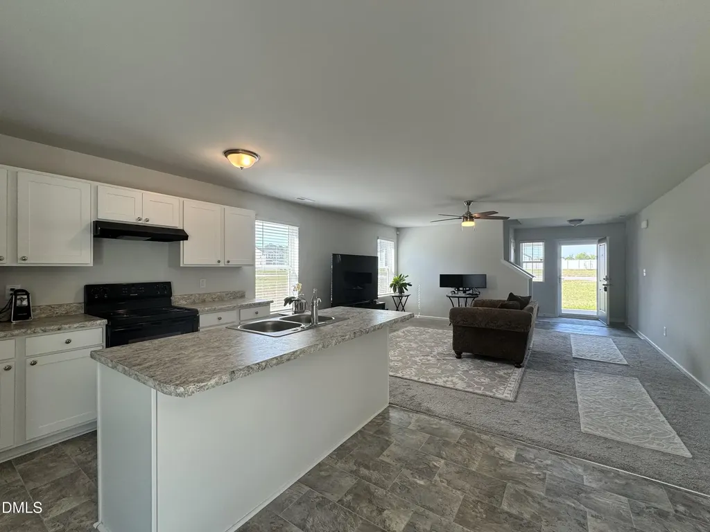 72 Betty Ann Street Dunn NC 28334