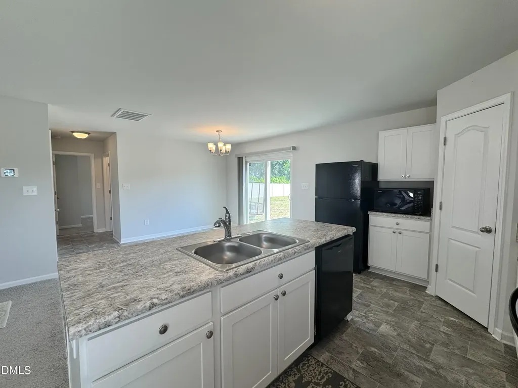 72 Betty Ann Street Dunn NC 28334