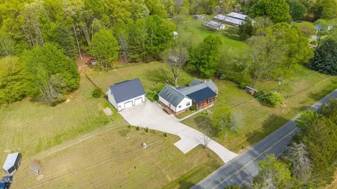 179 Dodson Road Mebane NC 27302