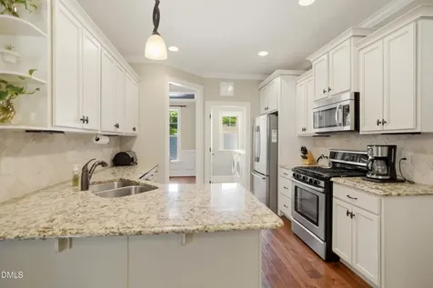 1304 Golden Bluff Lane Fuquay Varina NC 27526
