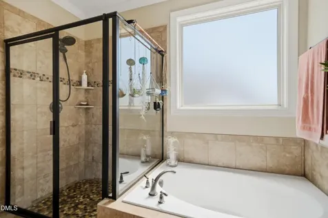 1304 Golden Bluff Lane Fuquay Varina NC 27526