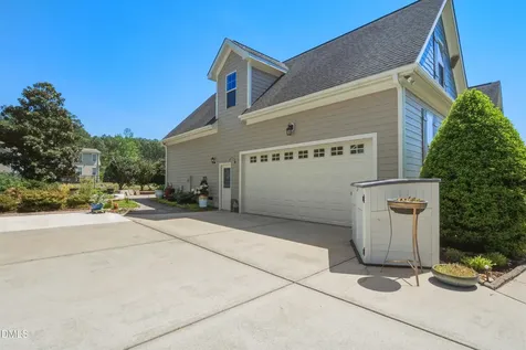 1304 Golden Bluff Lane Fuquay Varina NC 27526