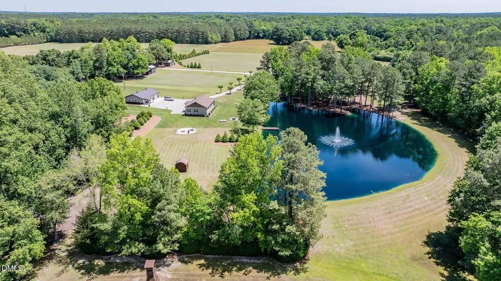 394 King Road Castalia NC 27816