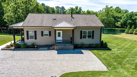 394 King Road Castalia NC 27816