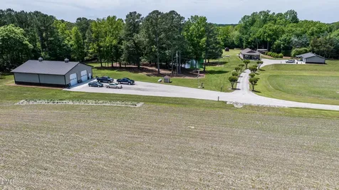 394 King Road Castalia NC 27816
