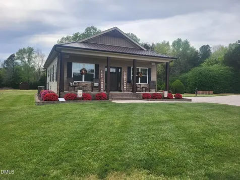 394 King Road Castalia NC 27816