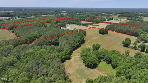 394 King Road Castalia NC 27816