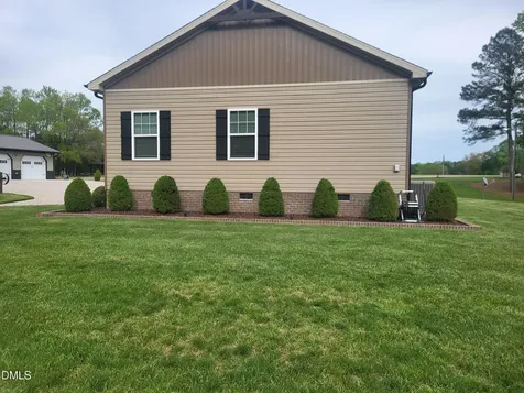 394 King Road Castalia NC 27816