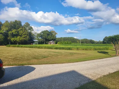 394 King Road Castalia NC 27816