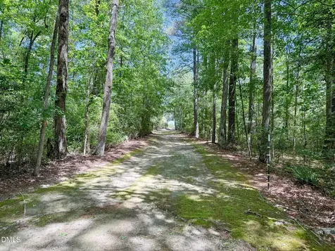 394 King Road Castalia NC 27816