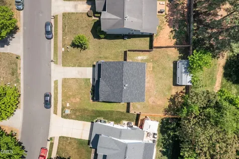 1119 Briarwood Drive Mebane NC 27302