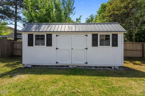 1119 Briarwood Drive Mebane NC 27302
