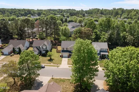 1119 Briarwood Drive Mebane NC 27302