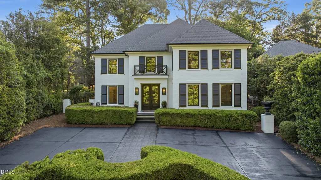 1526 Brooks Avenue Raleigh NC 27607