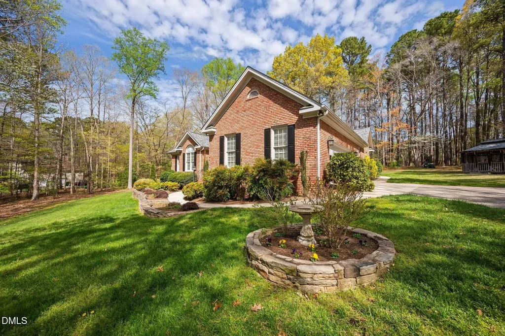 3744 Duxford Raleigh NC 27614
