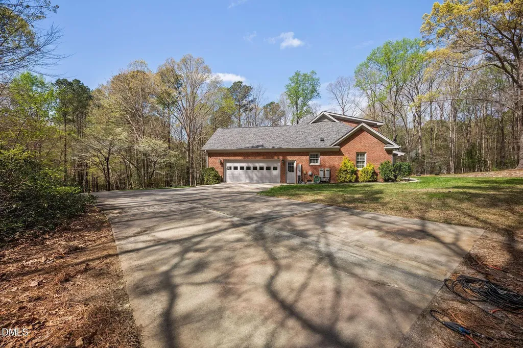 3744 Duxford Raleigh NC 27614