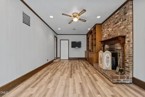 323 Shannon Drive Eden NC 27288