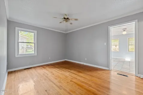 323 Shannon Drive Eden NC 27288