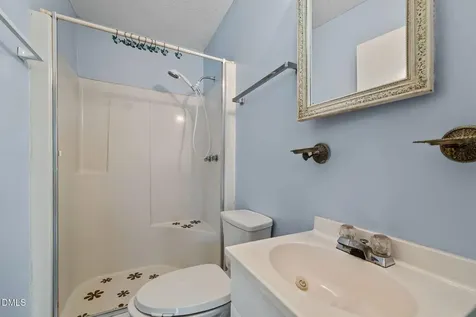 323 Shannon Drive Eden NC 27288