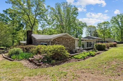 323 Shannon Drive Eden NC 27288