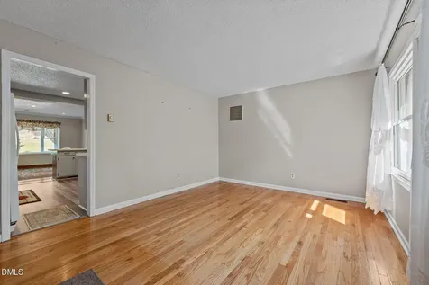 323 Shannon Drive Eden NC 27288