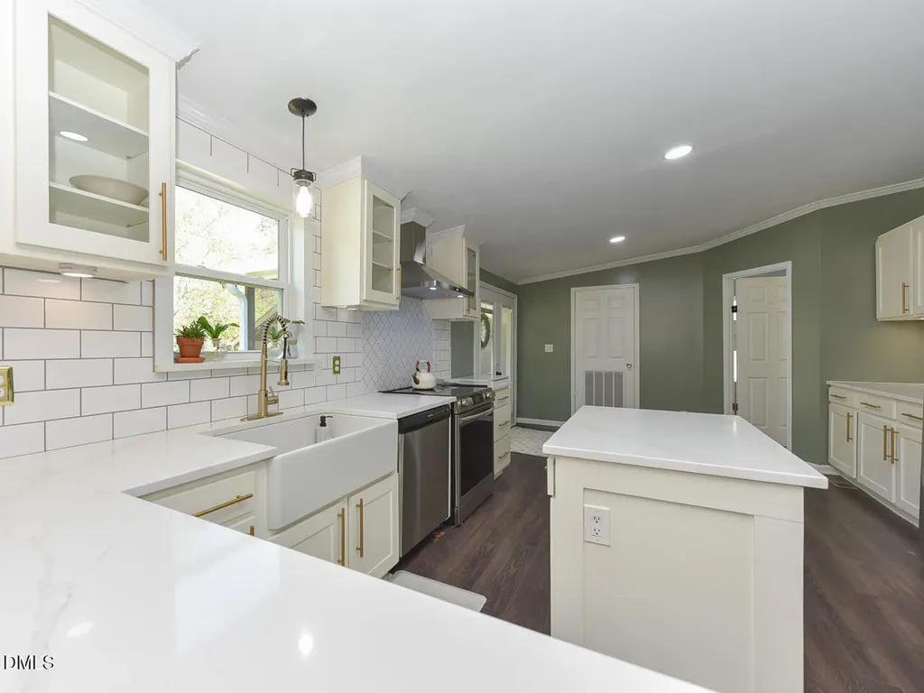 2049 Mcburnie Drive Raleigh NC 27603