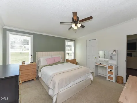2049 Mcburnie Drive Raleigh NC 27603