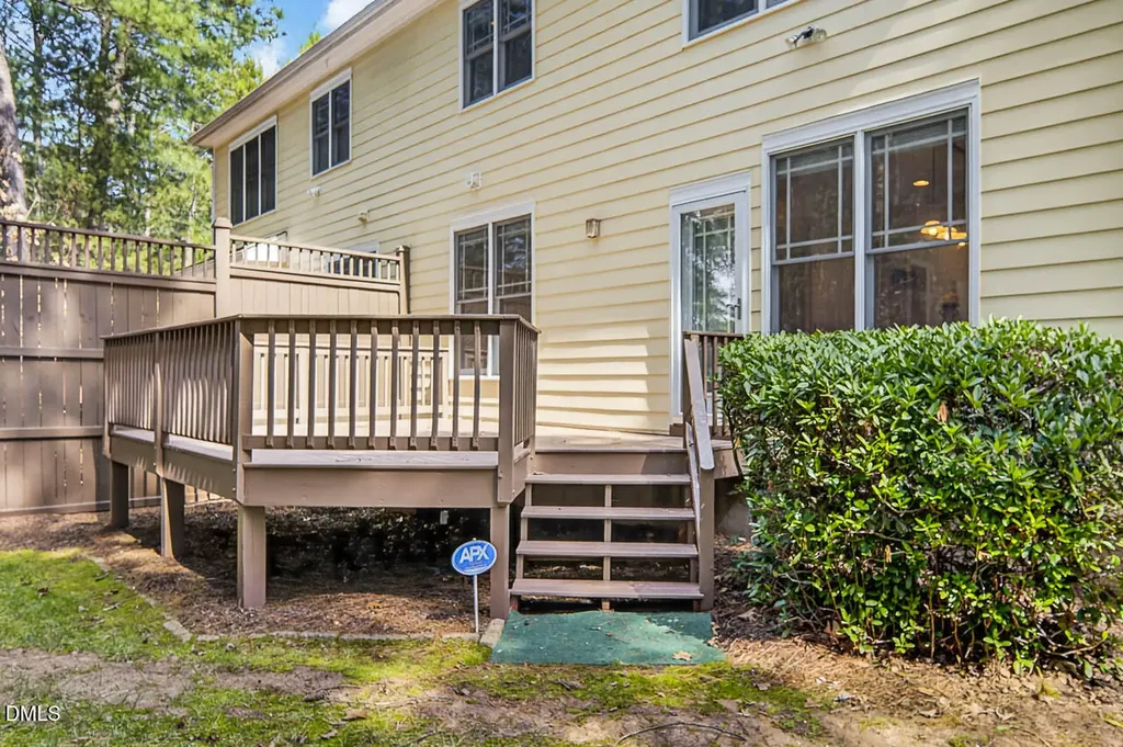 312 Charleston Lane Chapel Hill NC 27517