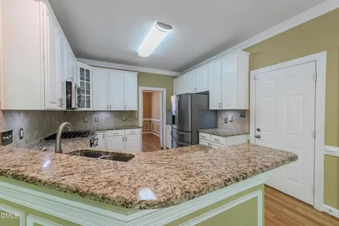 108 Ferncroft Court Cary NC 27519