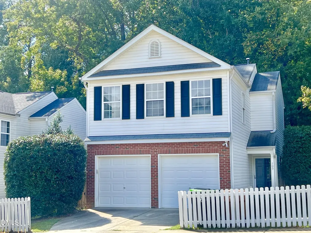 109 Lacombe Court Holly Springs NC 27540