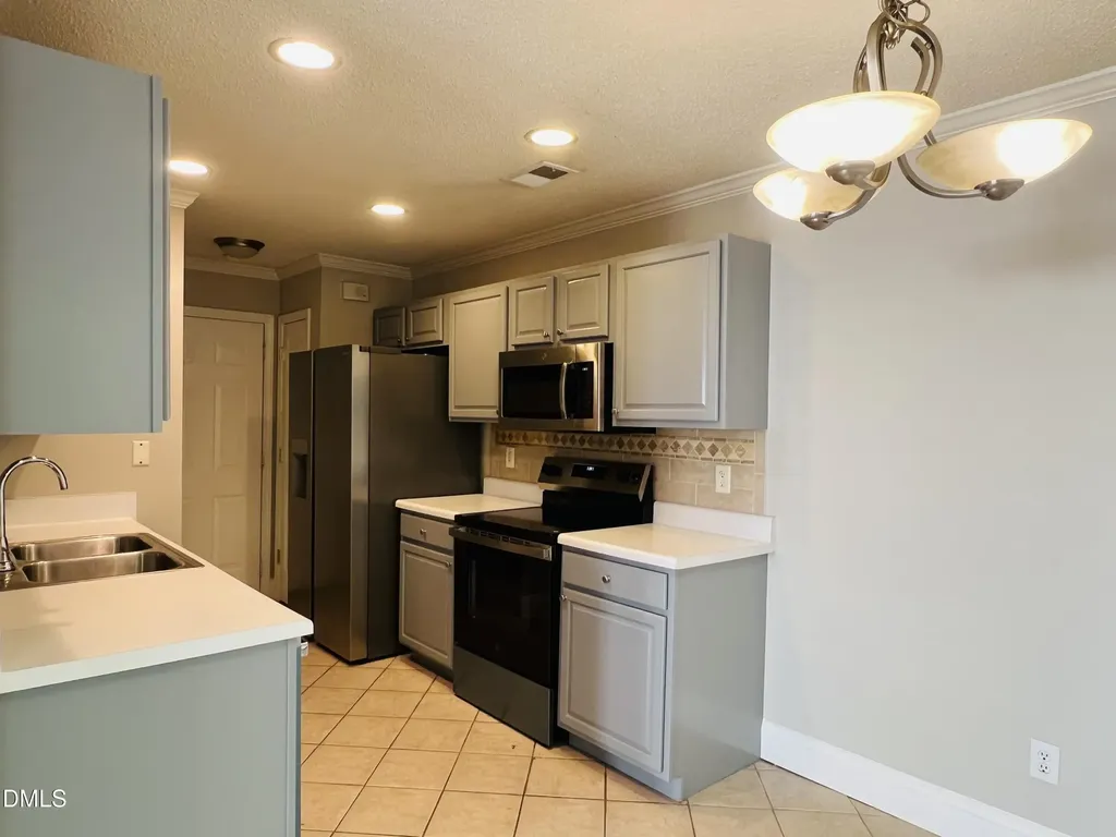 109 Lacombe Court Holly Springs NC 27540