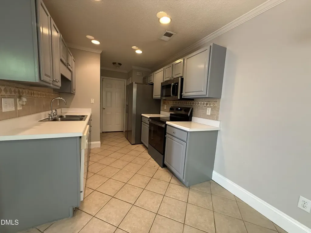 109 Lacombe Court Holly Springs NC 27540