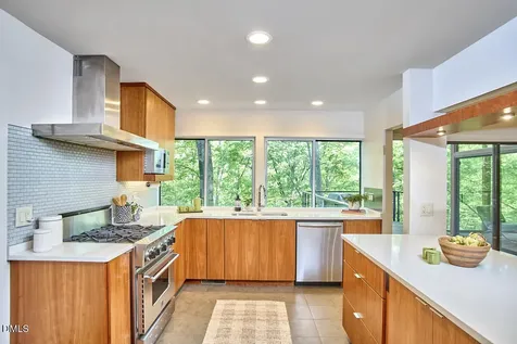 216 Glenhill Lane Chapel Hill NC 27514