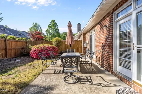 8718 Compass Lane Raleigh NC 27615