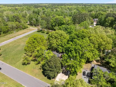 68 Oakwood Drive Chapel Hill NC 27517