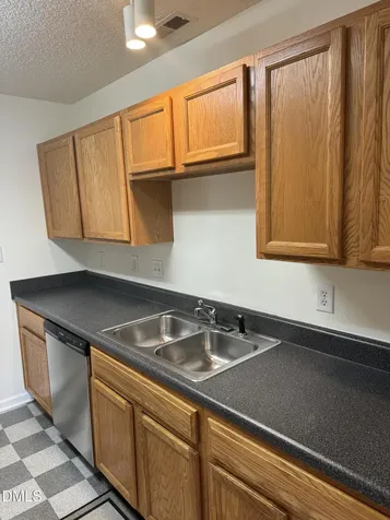 4803 Tanglewood Oaks Street Raleigh NC 27610