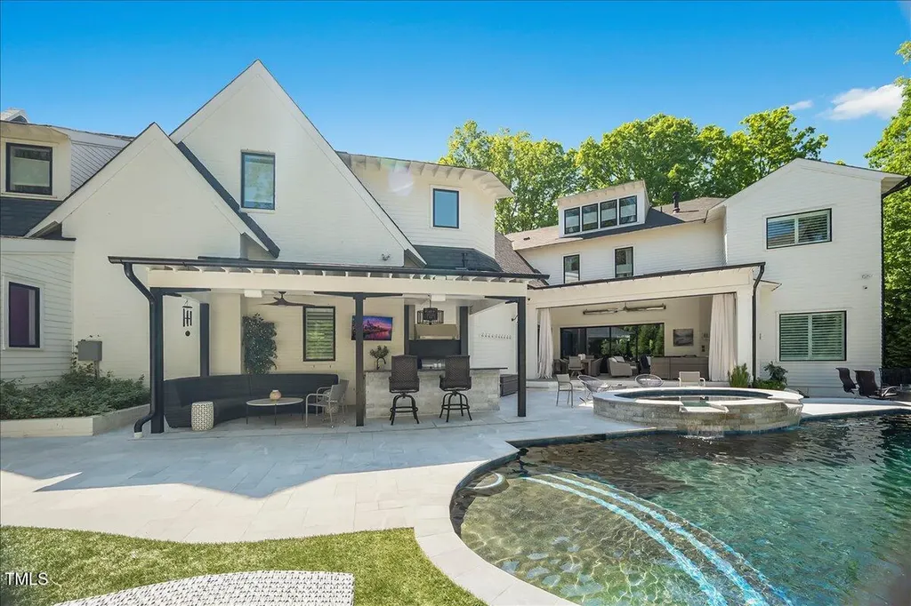 1208 Hunting Ridge Road Raleigh NC 27615