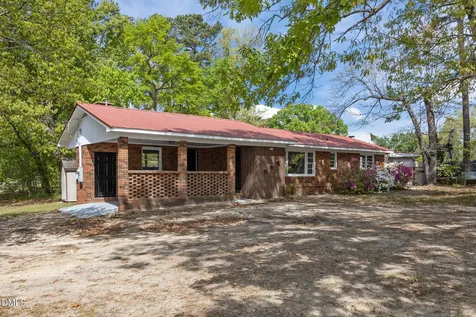 2934 Academy Street Sanford NC 27332