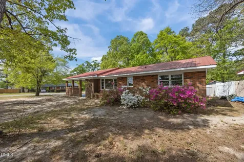 2934 Academy Street Sanford NC 27332