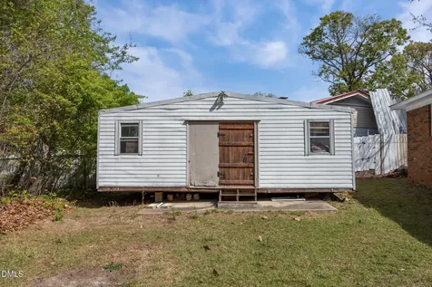 2934 Academy Street Sanford NC 27332