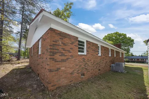 2934 Academy Street Sanford NC 27332