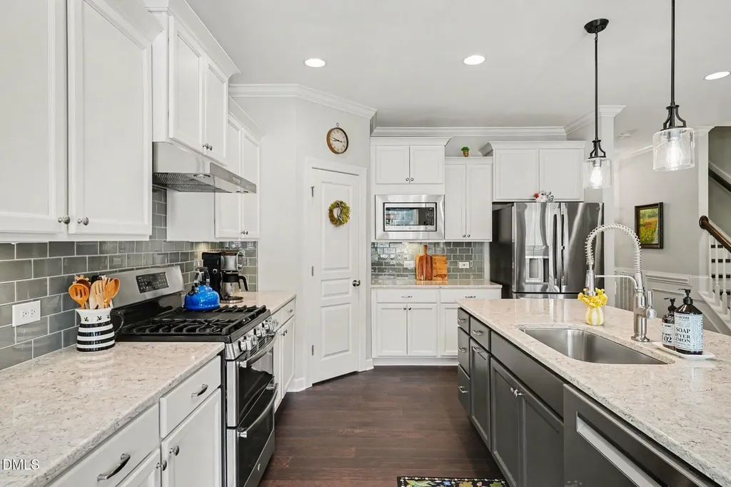 811 King Lake Court Fuquay Varina NC 27526