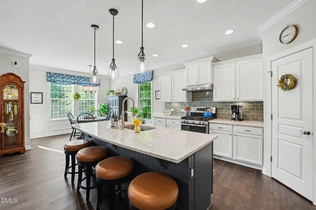 811 King Lake Court Fuquay Varina NC 27526