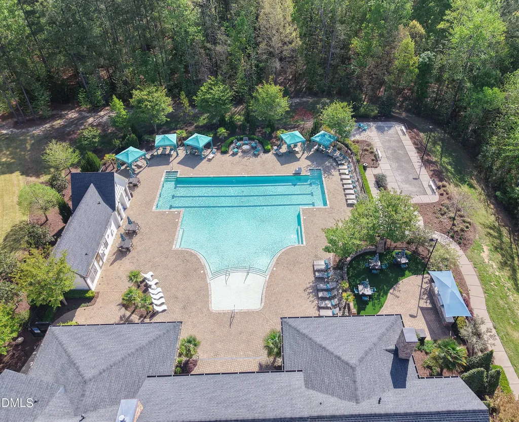 303 Quarter Gate Trace Chapel Hill NC 27516