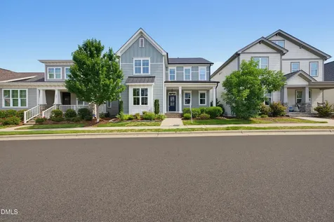 303 Quarter Gate Trace Chapel Hill NC 27516