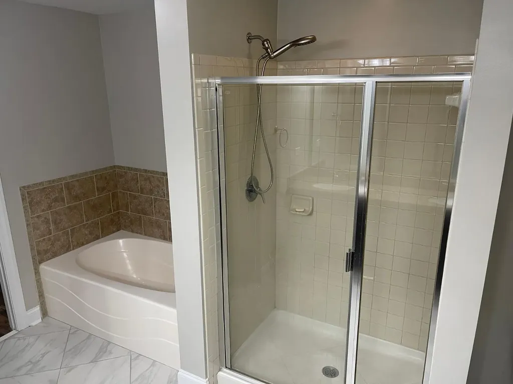 222 Glenwood Avenue Raleigh NC 27603