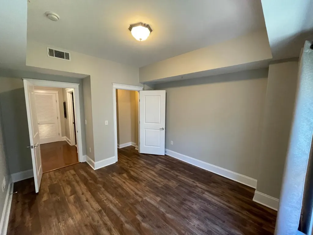 222 Glenwood Avenue Raleigh NC 27603